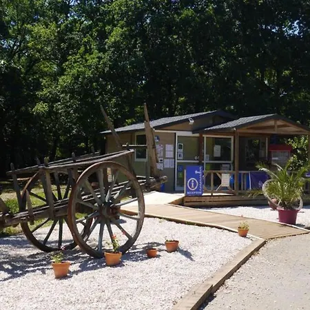 Toile Confortable - 4 Pers. - Api-1-52-2430 Campsite